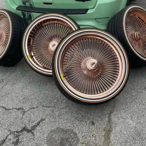 22×8 Dayton 150 Spoke Wire Wheels Rose Gold Staggered